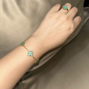 Clover bracelet and ring set
