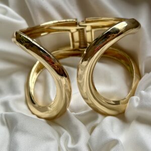 Twist Curve Anti-Tarnish Gold Bracelet