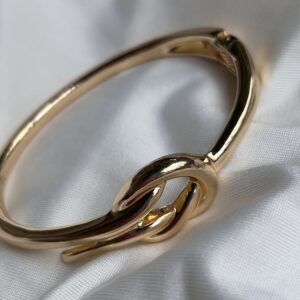 Bold Chain-Link Anti-Tarnish Gold Bracelet